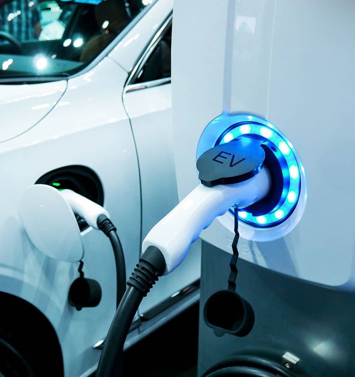 borne-electrique-recharge-voiture borne de recharge pour voitures électriques