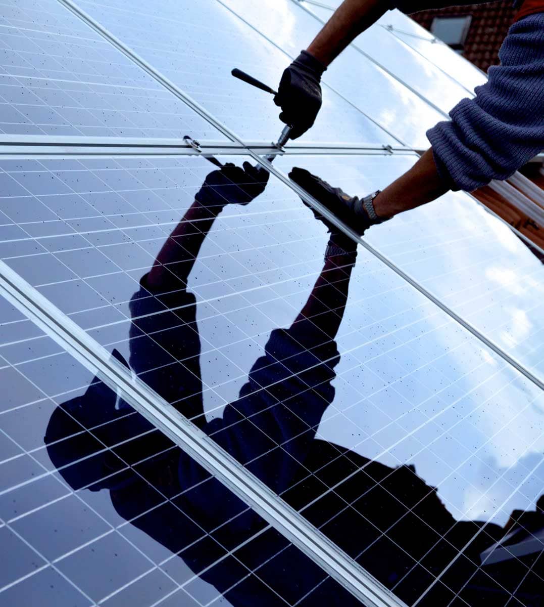 panneaux-photovoltaiques-professionnel-qualipv poseur de panneaux photovoltaiques certifié qualipv