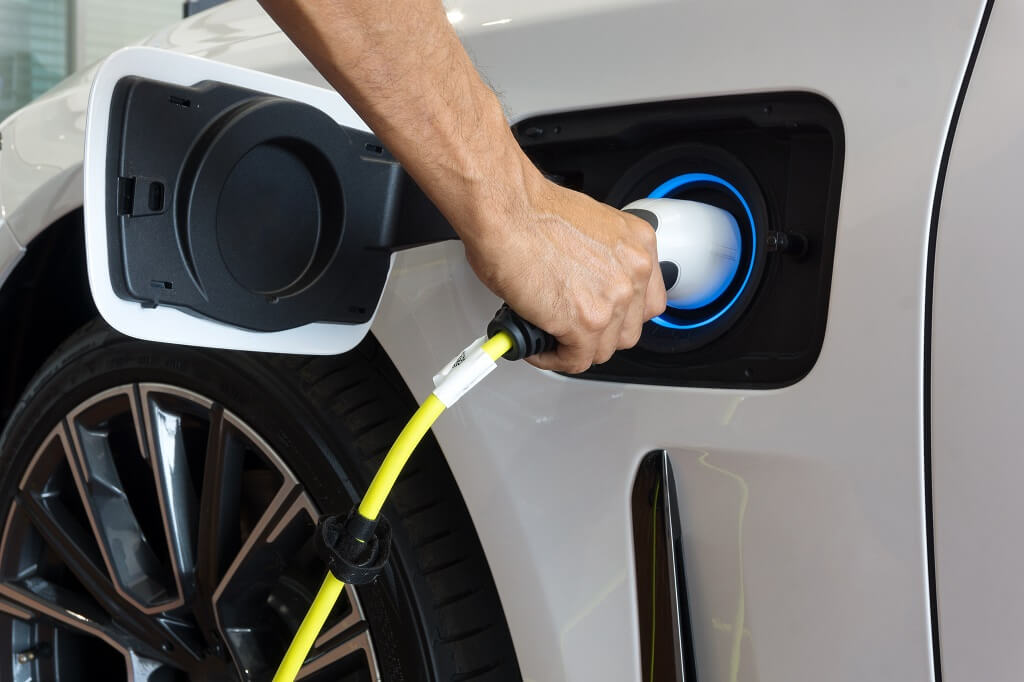 Borne de recharge bidirectionnelle avantages, prix, fonctionnement
